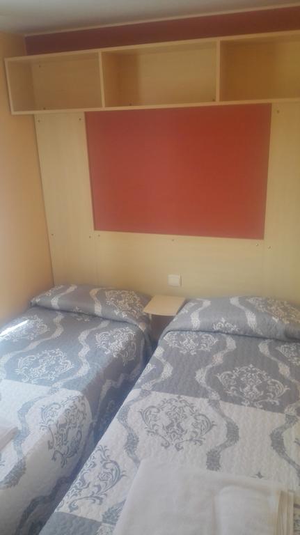 Camping Cubillas Cubillas de Santa Marta Екстер'єр фото